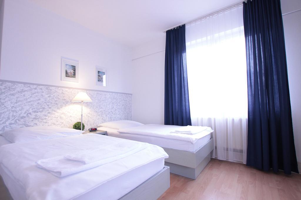 Ib-Gastehaus Hotel สตุตการ์ต ห้อง รูปภาพ